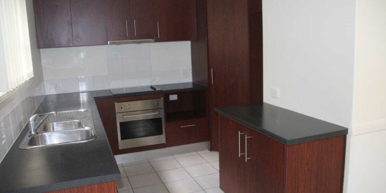 6/15 Camborne Street Alderley