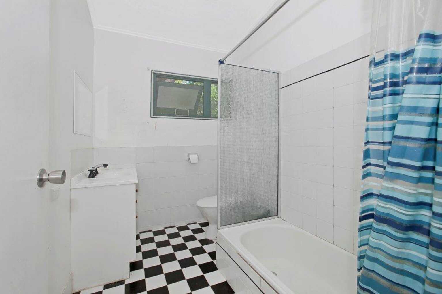 48 Barnett Rd Bardon